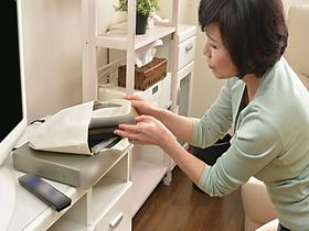 嫁の母とAV観賞！！目の前で婿の勃起チ○ポを見せられ欲情して中出しSEX4時間　サンプル画像18